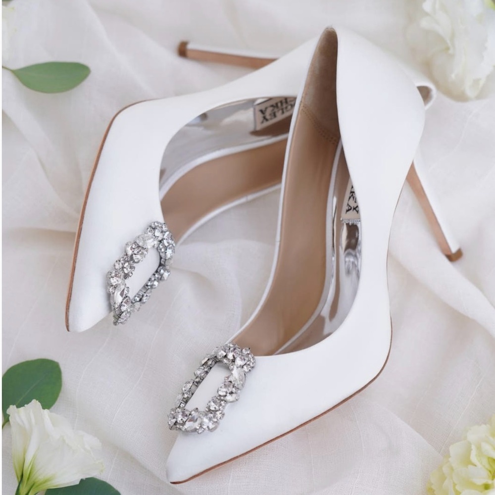 Badgley Mischka White Satin Pointed Crystal Buckle Stiletto Pump - Picture 6 of 6
